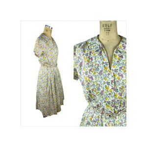1960s floral shirtdress with pockets by Doncaster Size M